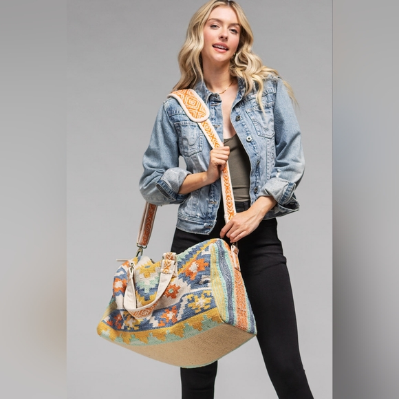 Boho Chic Travel Bag - Navajo Southwest Inspired Design - Handmade Fine Cotton - Picture 2 of 10